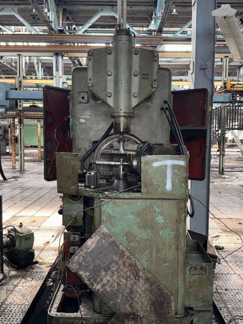 Зубофрезерный станок 5а312 (44141), инв. № 44141 — общий вид станка